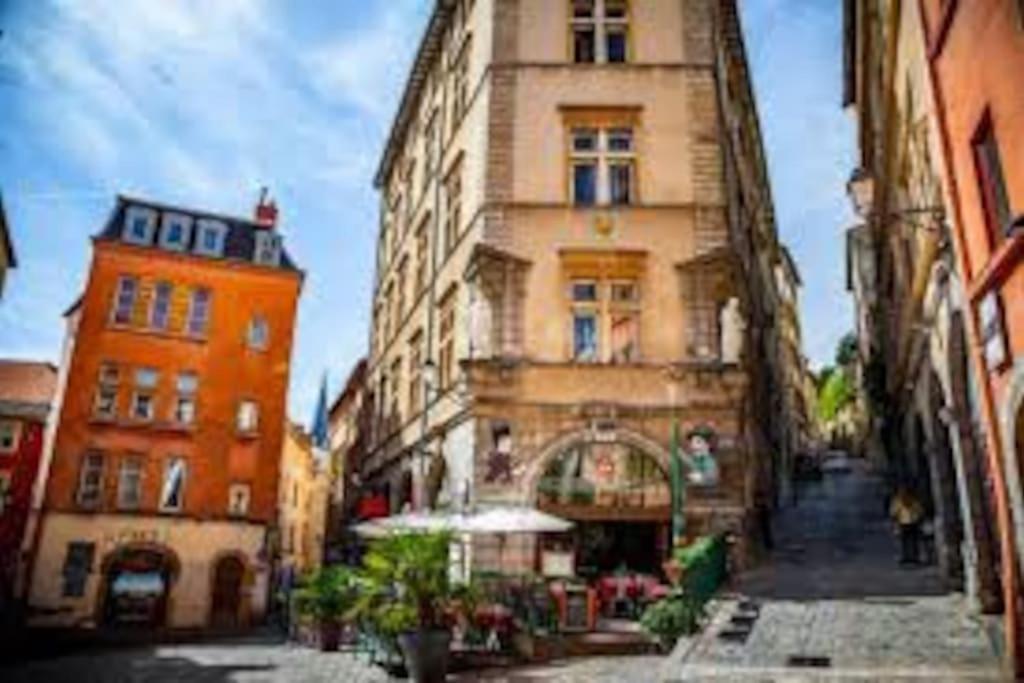 Pepite Rare 8 Personnes Au Coeur Battant Du Vieux Lyon Apartamento Exterior foto