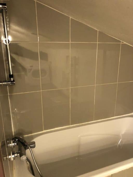 Pepite Rare 8 Personnes Au Coeur Battant Du Vieux Lyon Apartamento Exterior foto