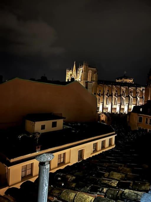 Pepite Rare 8 Personnes Au Coeur Battant Du Vieux Lyon Apartamento Exterior foto