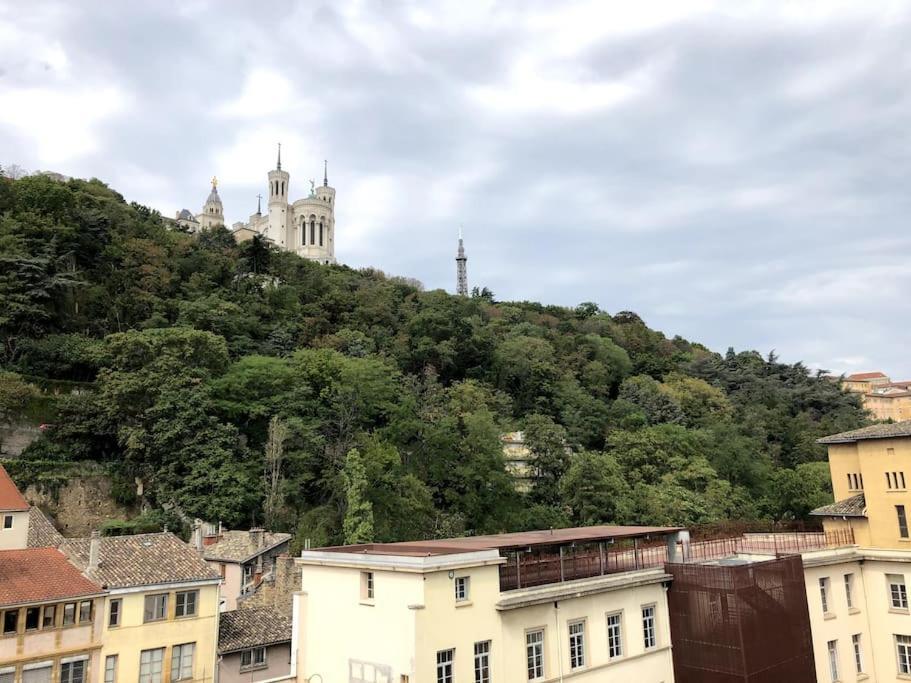 Pepite Rare 8 Personnes Au Coeur Battant Du Vieux Lyon Apartamento Exterior foto
